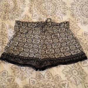NWOT Rue 21 Women’s Dress Shorts Super Cute!!
